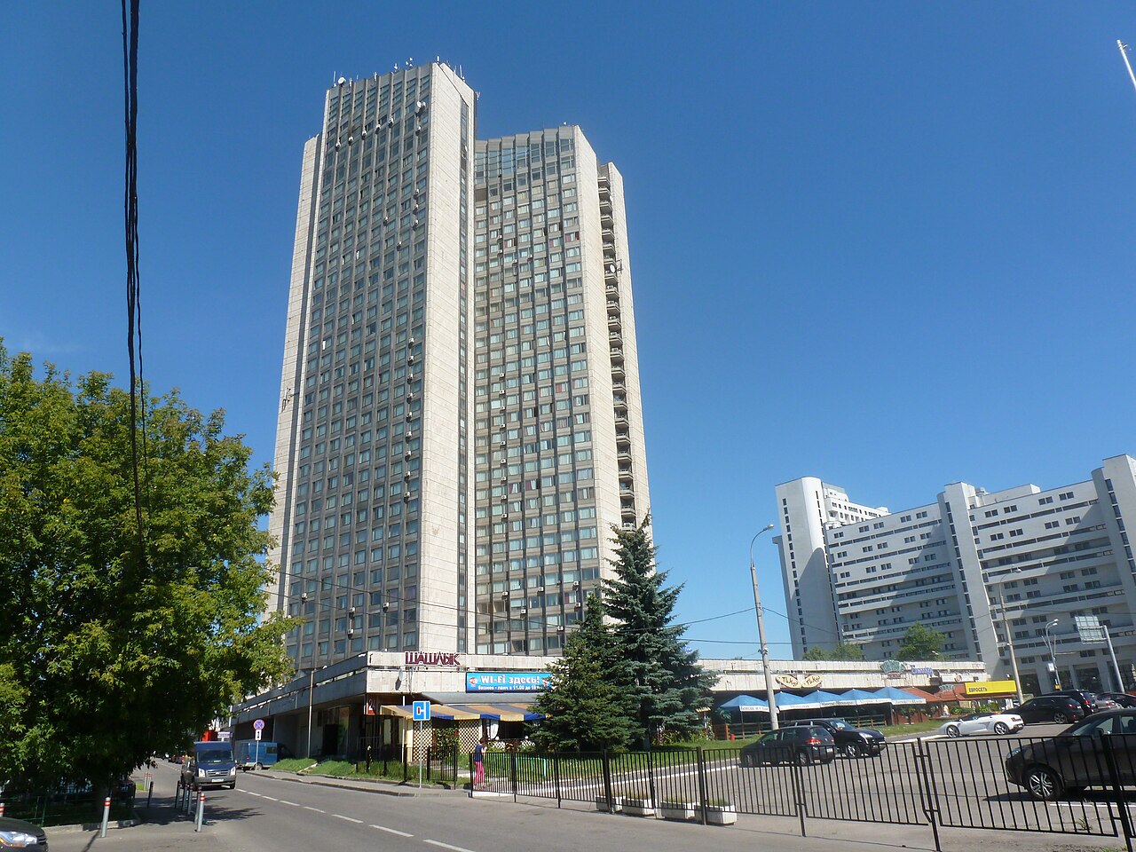 Astrus Hotel