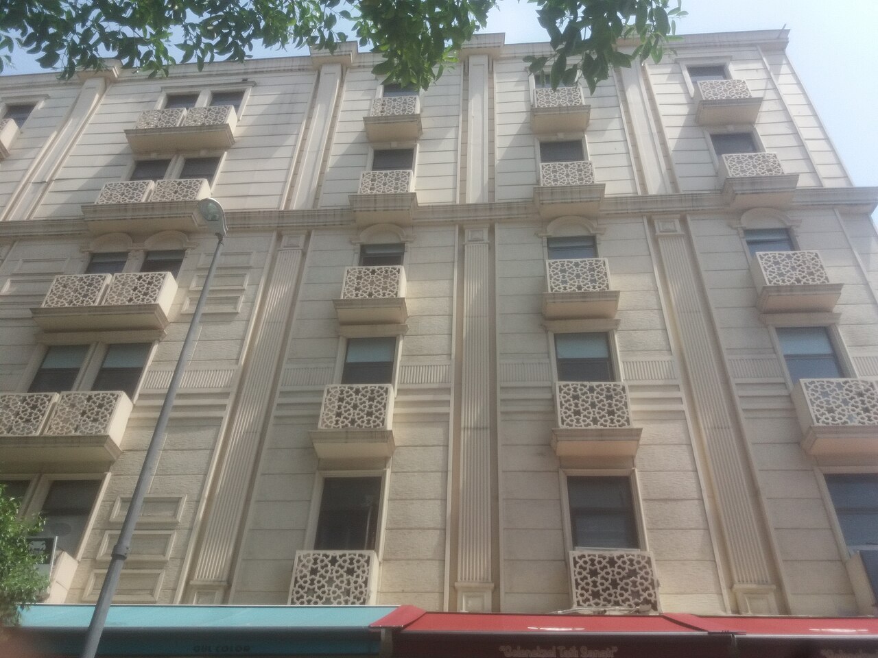 Empire Suite Hotel