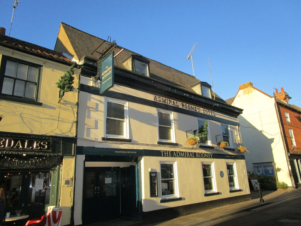 Admiral Rodney Hotel