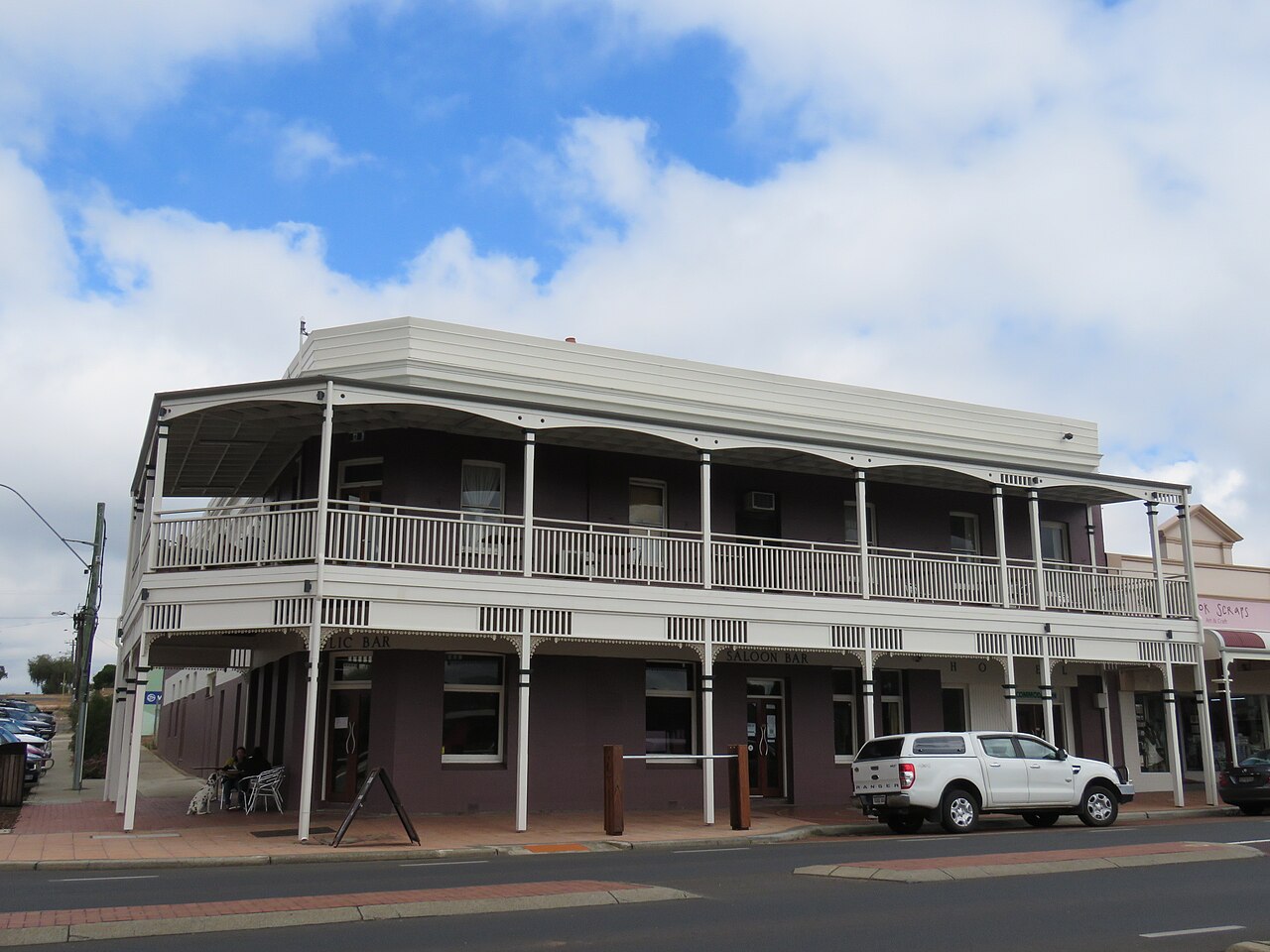 Colliefields Hotel