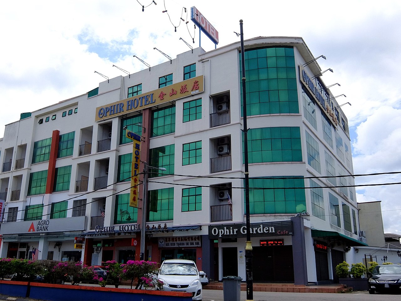 Ophir Hotel