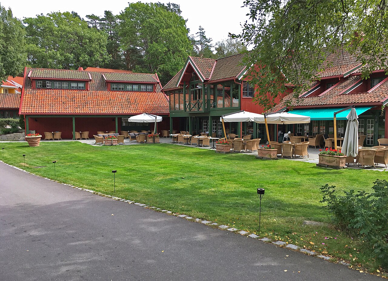 Engø Gård Hotel & Restaurant