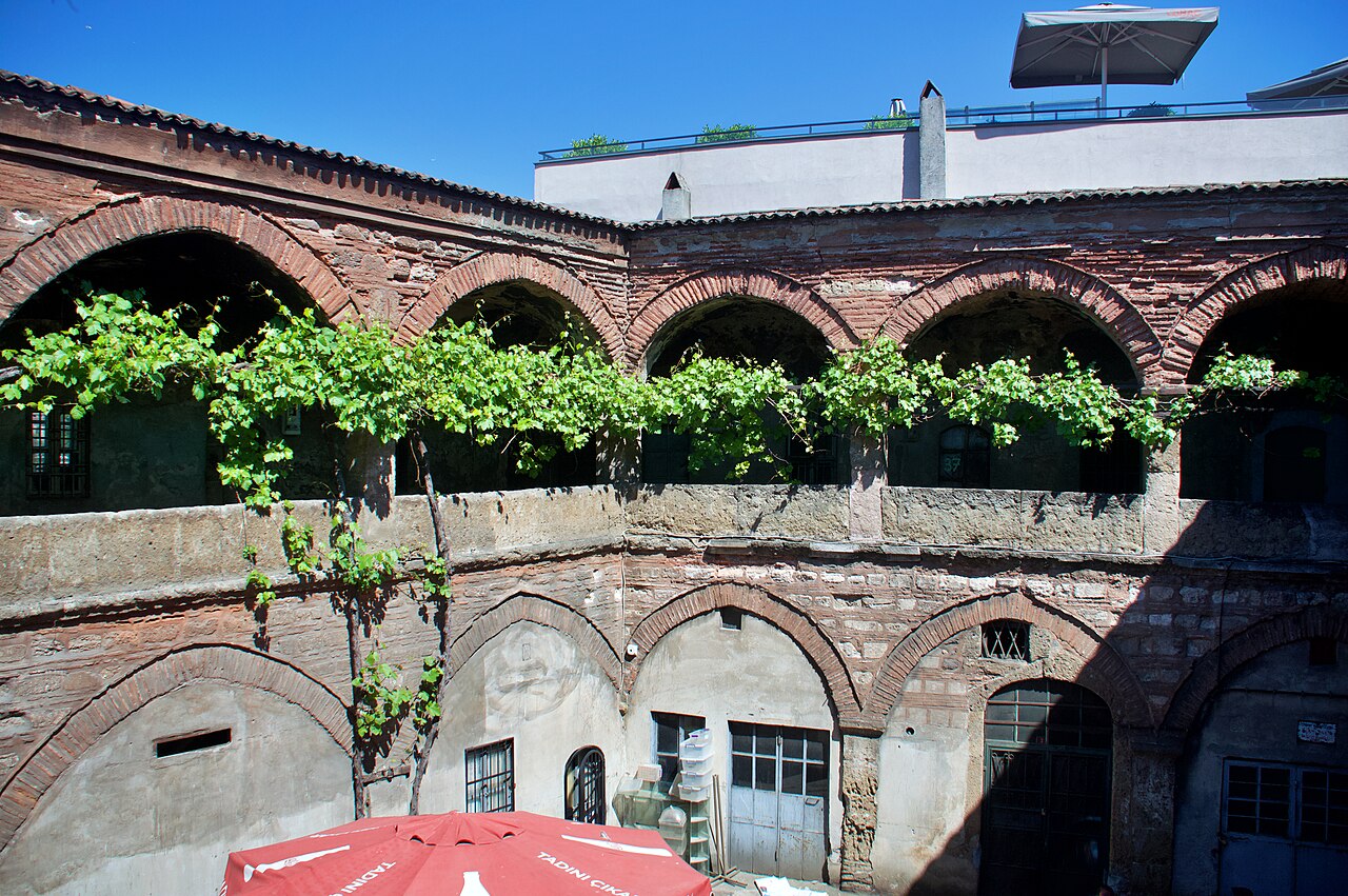 Ali Pasha Inn